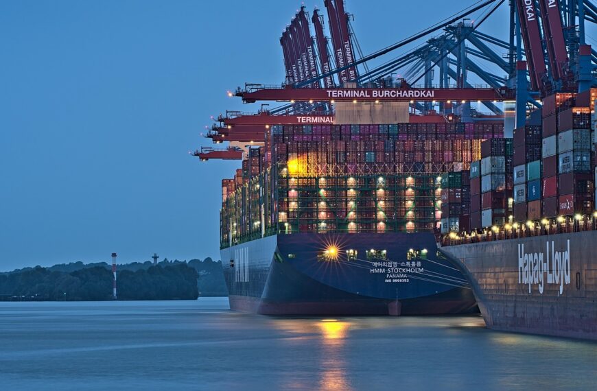 Freight Forwarders UK Africa Trade illustration for The Role of Freight Forwarders in UK–Africa Trade Explained